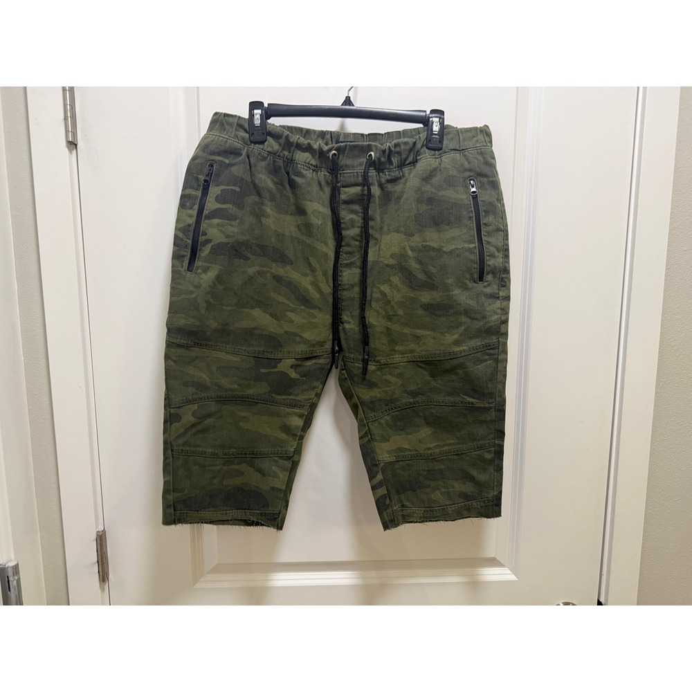 Free Planet Camo Jogger Shorts Olive Green Paneled Raw Hem XL
